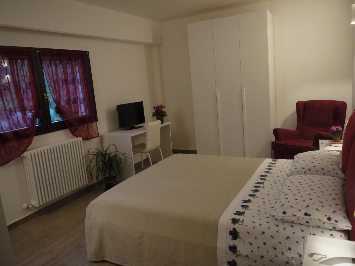 "Cara Pace" In Collina Per Famiglie Bed & Breakfast Montefiore Conca Exterior photo