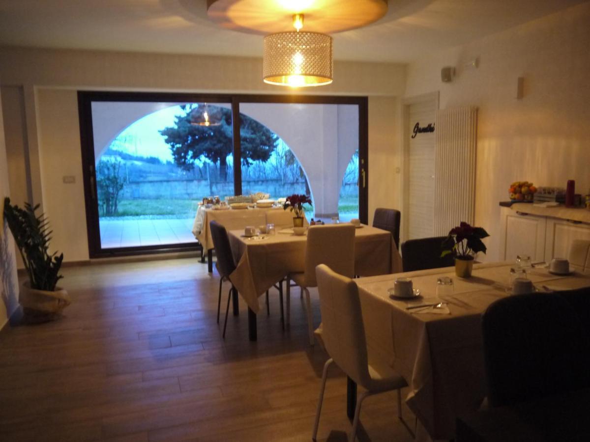 "Cara Pace" In Collina Per Famiglie Bed & Breakfast Montefiore Conca Exterior photo