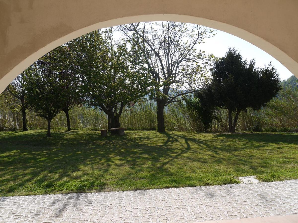 "Cara Pace" In Collina Per Famiglie Bed & Breakfast Montefiore Conca Exterior photo