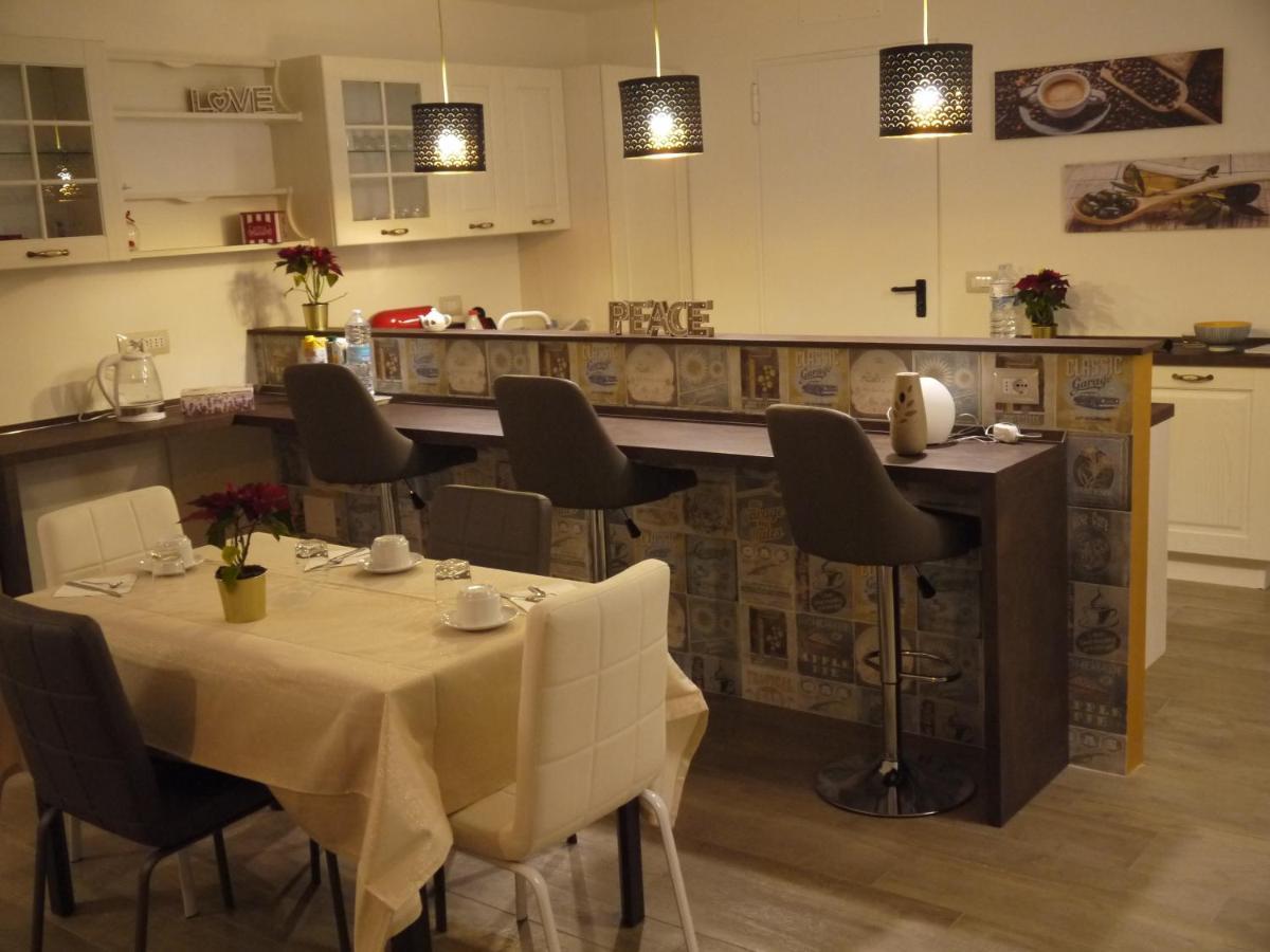 "Cara Pace" In Collina Per Famiglie Bed & Breakfast Montefiore Conca Exterior photo