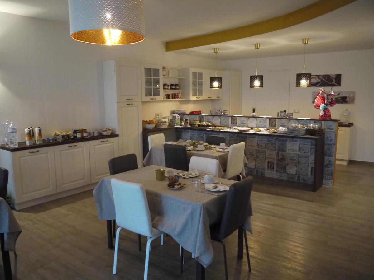 "Cara Pace" In Collina Per Famiglie Bed & Breakfast Montefiore Conca Exterior photo
